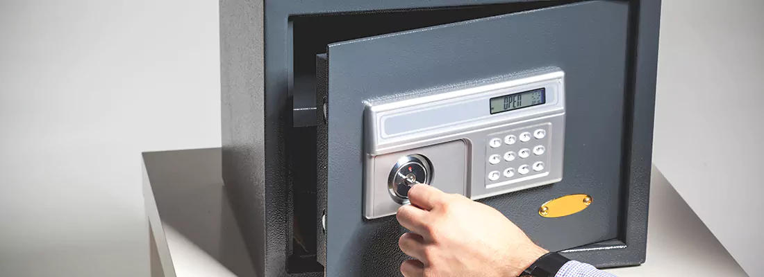 Safe Opening Repair in Belle Glade